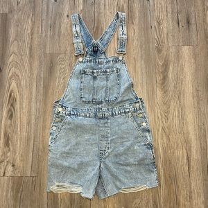 BNWOT GAP Shortalls (Short Overalls)